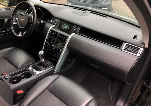Land Rover Discovery Sport cena 86800 przebieg: 72500, rok produkcji 2019 z Koło małe 466